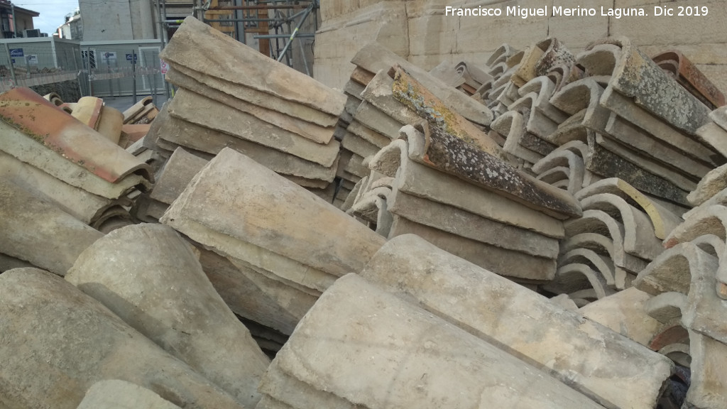 Catedral de Ja�n. Tejados - Catedral de Ja�n. Tejados. Tejas