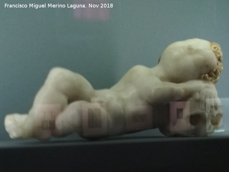 Historia de M�laga - Historia de M�laga. Ni�o Jes�s dormido sobre calavera. Ultimo tercio del siglo XVI. C�rculo de Esteban Jord�n. M�rmol dorado. Colecci�n particular