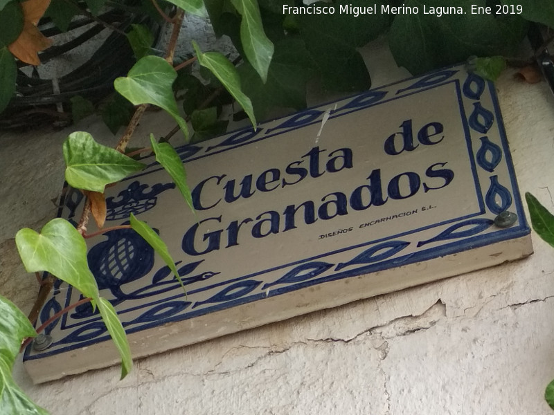 Cuesta de Granados - Cuesta de Granados. Placa