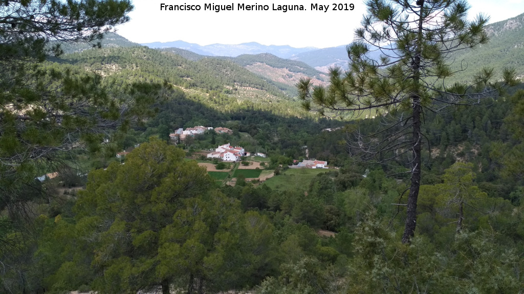 Tinada de la Hueta - Tinada de la Hueta. Vistas hacia La Hueta