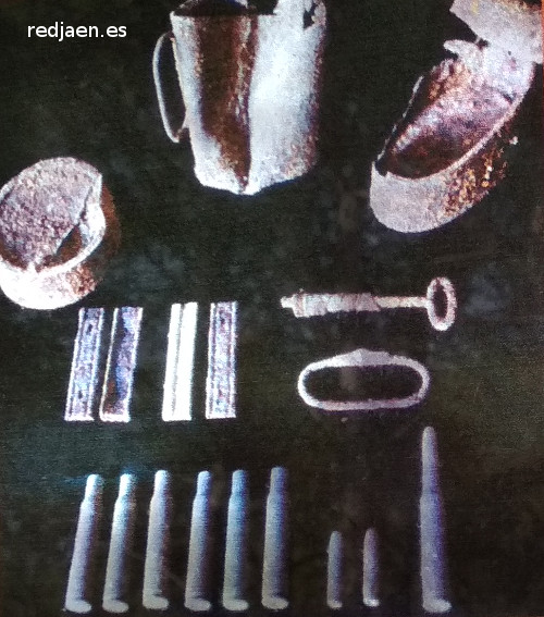 Trincheras de las Aguilillas - Trincheras de las Aguilillas. Objetos recuperados en la excavaci�n arqueol�gica