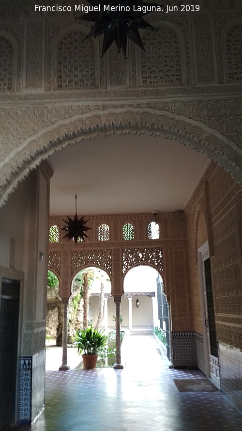 Camen de los M�rtires. Patio Nazar� - Camen de los M�rtires. Patio Nazar�. 