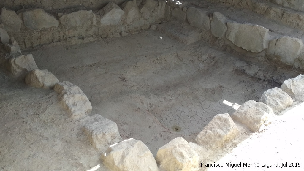 Necr�polis del Cerro del Santuario. Tumba 176 - Necr�polis del Cerro del Santuario. Tumba 176. 