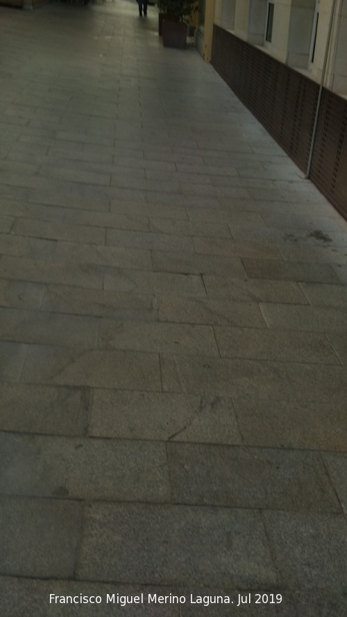 Calle Tahona - Calle Tahona. Soler�a de granito