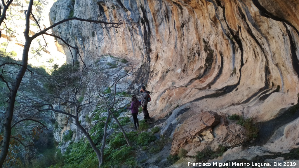Abrigo de la Virgen - Abrigo de la Virgen. 