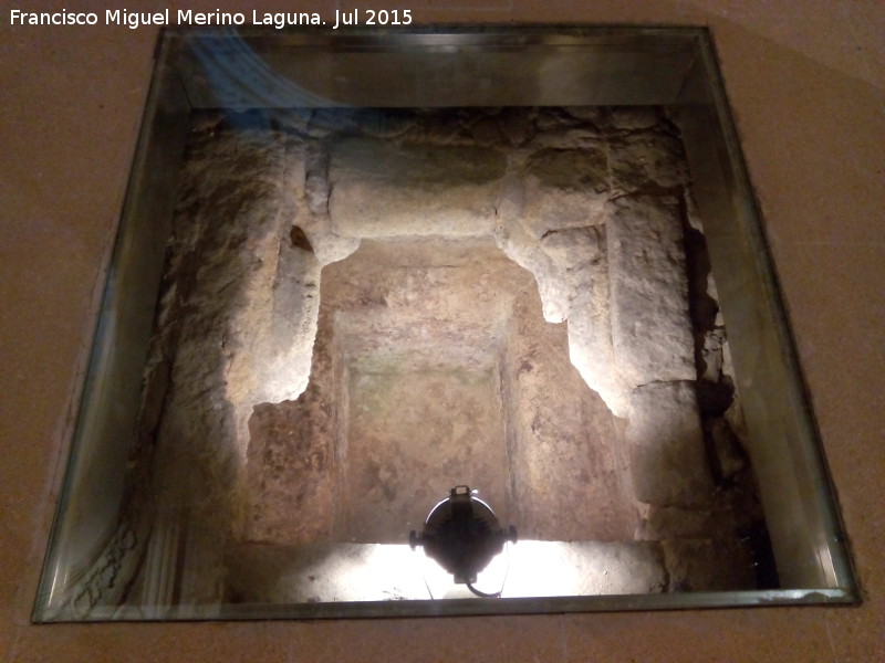 La Mota. Iglesia Mayor Abacial. Excavaci�n arqueol�gica - La Mota. Iglesia Mayor Abacial. Excavaci�n arqueol�gica. Cripta renacentista