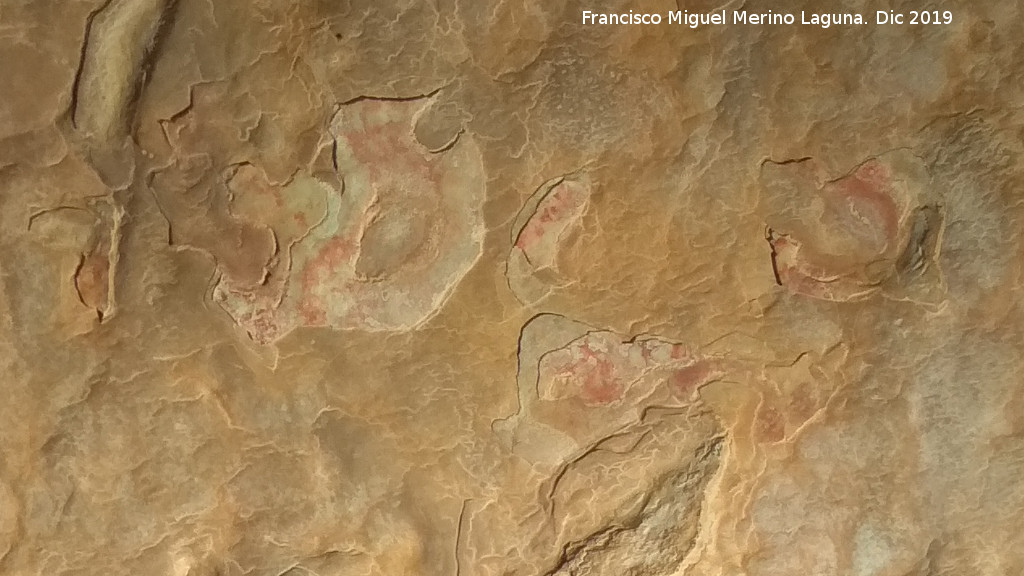 Pinturas rupestres del Abrigo del Almendro II - Pinturas rupestres del Abrigo del Almendro II. Otros restos desva�dos