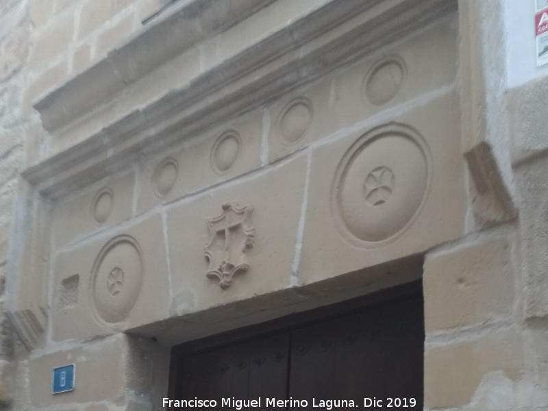 Casa de la Calle La Cruz n� 8 - Casa de la Calle La Cruz n� 8. Dintel