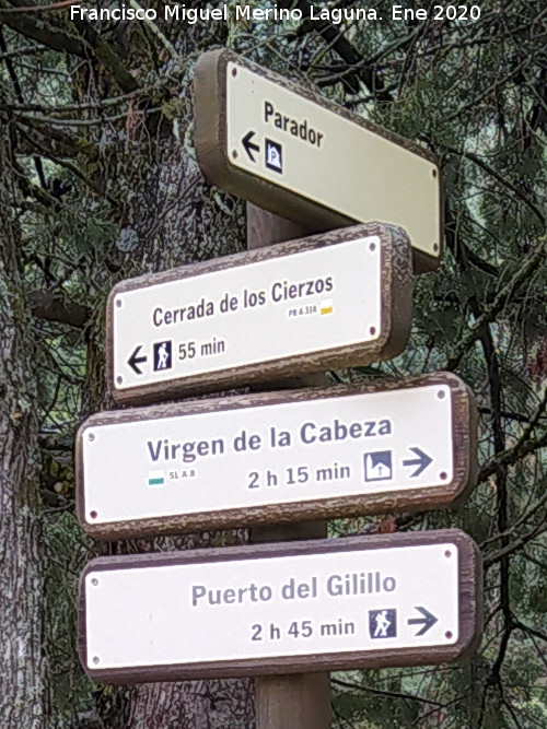 Cerrada de los Cierzos - Cerrada de los Cierzos. Cartel en la Casa Forestal El Sacejo