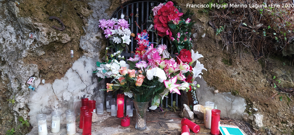 Ermita rupestre Se�or del Valle - Ermita rupestre Se�or del Valle. Hornacina