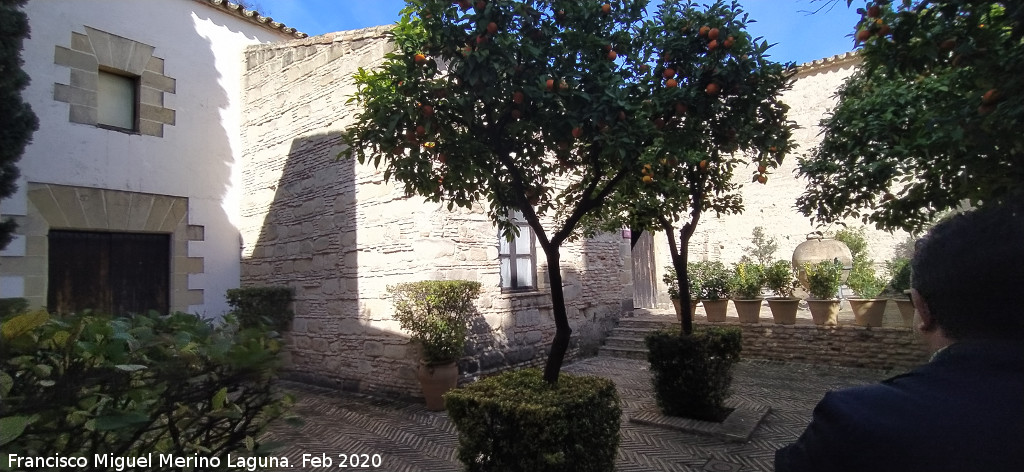 Alc�zar de Jerez. Molino de Aceite - Alc�zar de Jerez. Molino de Aceite. Patio