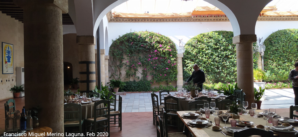 Bodegas Fundador - Bodegas Fundador. 