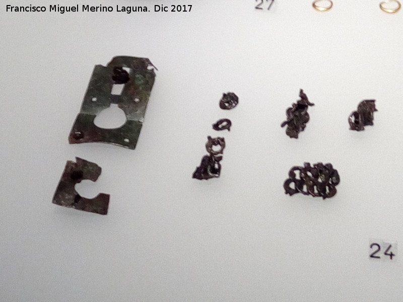 Necr�polis ib�rica de Piquia - Necr�polis ib�rica de Piquia. Cota de malla lorica hamata. Museo Ibero de Ja�n