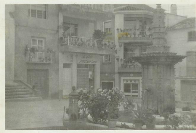 Fuente de los Cuatro Ca�os - Fuente de los Cuatro Ca�os. Foto antigua
