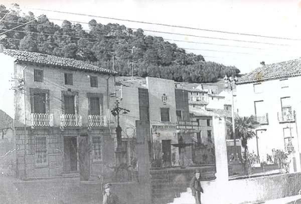 Plaza de la Iglesia - Plaza de la Iglesia. Foto antigua