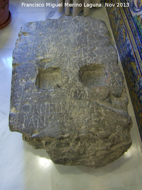 Casa de los Morales - Casa de los Morales. Inscripci�n romana
