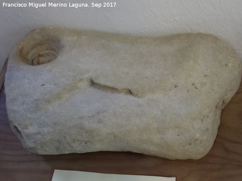 Castillo de Allende - Castillo de Allende. Quicialera. Museo Hist�rico de Zuheros