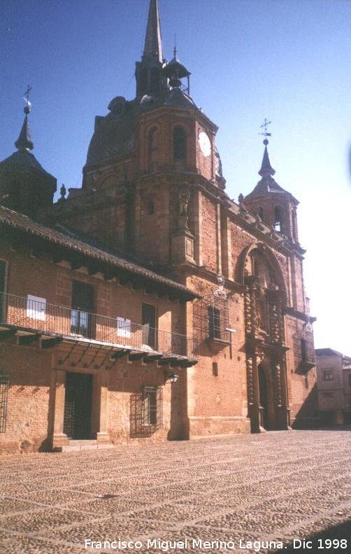 Iglesia de San Carlos del Valle - Iglesia de San Carlos del Valle. 