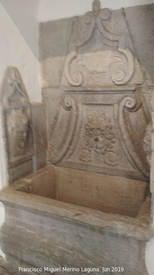 Casa de Castril - Casa de Castril. Fuente del Zagu�n