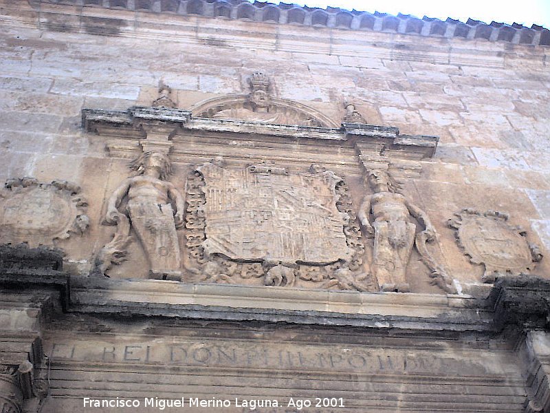 Ayuntamiento de Chinchilla de Montearagn - Ayuntamiento de Chinchilla de Montearagn. Fachada del siglo XVI