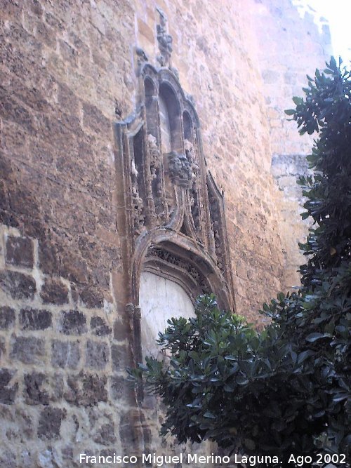 Iglesia de la Asunci�n - Iglesia de la Asunci�n. Portada g�tica cegada