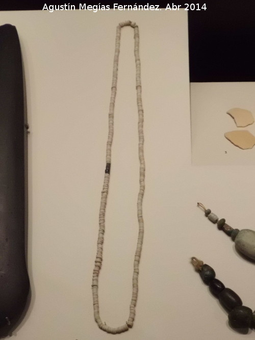 Los Millares. Necr�polis - Los Millares. Necr�polis. Cuentas de hueso. Sepultura 7. MAM - Madrid