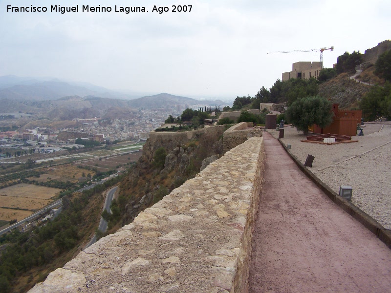 Castillo de Lorca. Muralla - Castillo de Lorca. Muralla. Adarve de la muralla norte