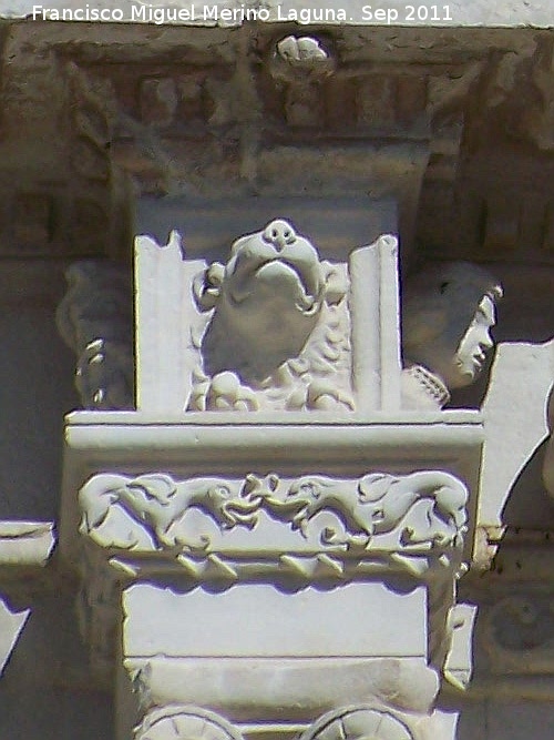 Iglesia de Santa Mar�a - Iglesia de Santa Mar�a. Capitel