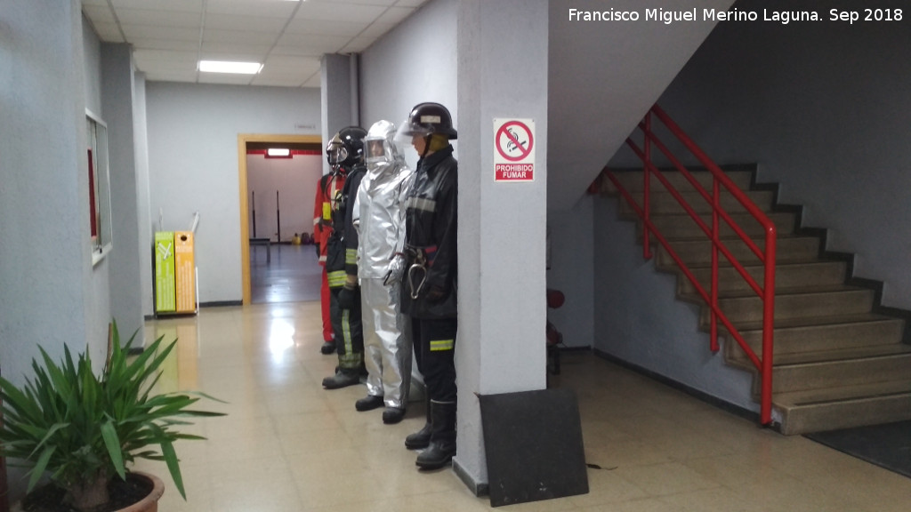 Parque de Bomberos de Ja�n - Parque de Bomberos de Ja�n. Trajes de bomberos utilizados a lo largo de la historia del parque