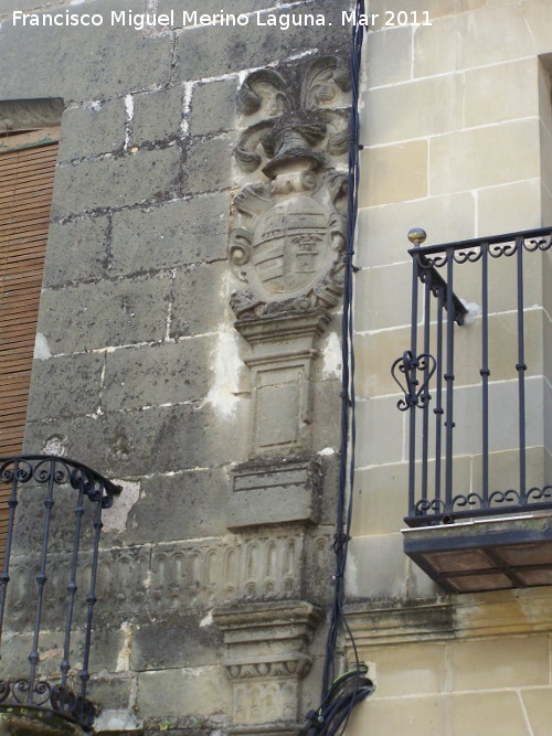 Casa de la Calle San Andrs n 16 - Casa de la Calle San Andrs n 16. Escudo derecho
