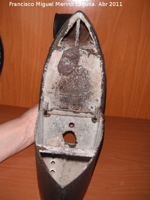 Plancha de ropa - Plancha de ropa. Navas de San Juan