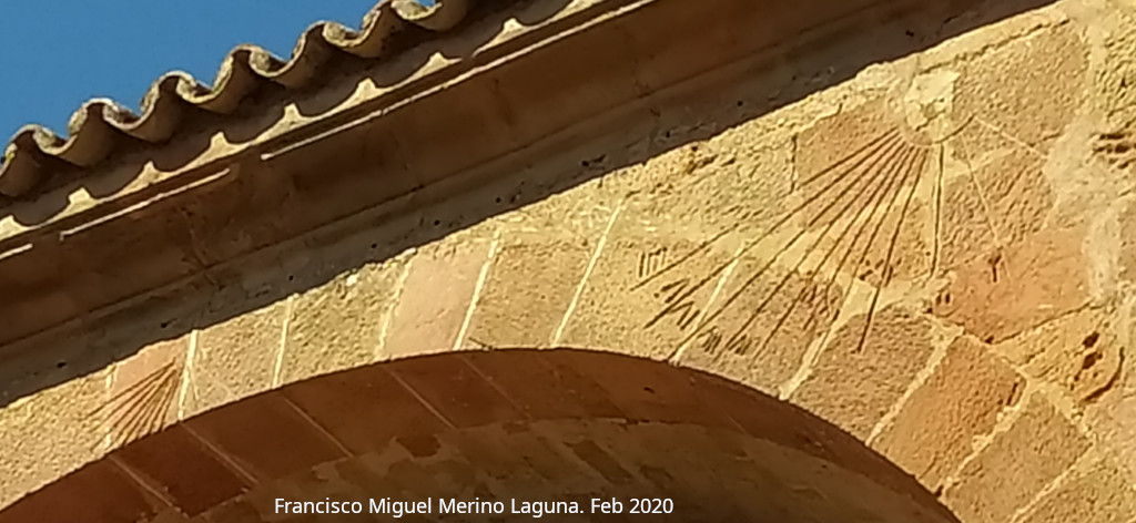 Iglesia de la Encarnaci�n - Iglesia de la Encarnaci�n. Relojes de sol altos