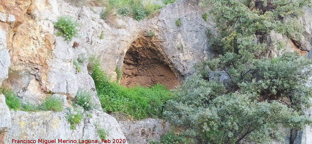 Pinturas rupestres de la Pe�a del Gorri�n IV - Pinturas rupestres de la Pe�a del Gorri�n IV. Cueva