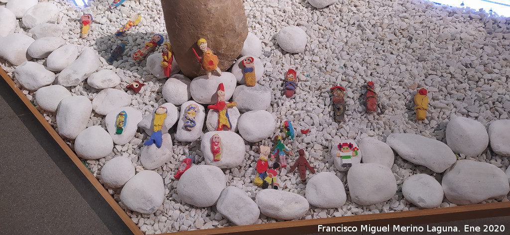 Museo �bero - Museo �bero. Exvotos hechos por los visitantes infantiles