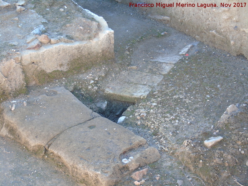 Cstulo. Templo Imperial - Cstulo. Templo Imperial. Puerta y lugar donde se encontraba la llave