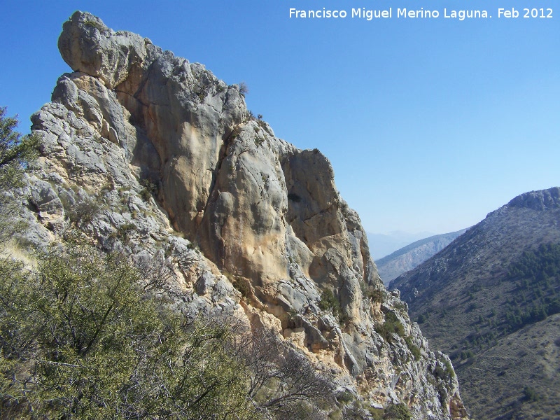 Cerro Salto de la Yegua - Cerro Salto de la Yegua. Formaci�n rocosa de su vertiente Este
