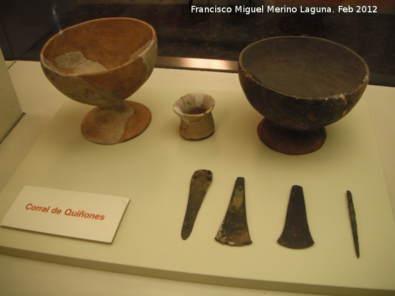 Necr�polis del Corral de Qui�ones - Necr�polis del Corral de Qui�ones. Museo provincial de Ja�n