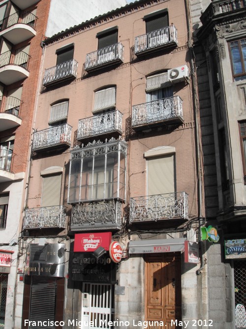 Edificio de la Calle Bernab� Soriano n� 10 - Edificio de la Calle Bernab� Soriano n� 10. Fachada