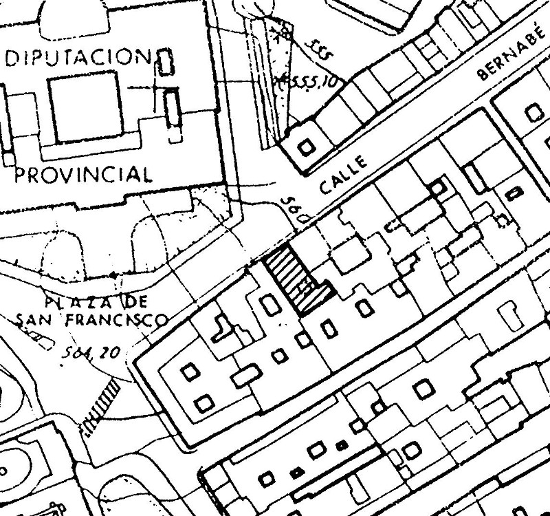 Edificio de la Calle Bernab� Soriano n� 10 - Edificio de la Calle Bernab� Soriano n� 10. Situaci�n