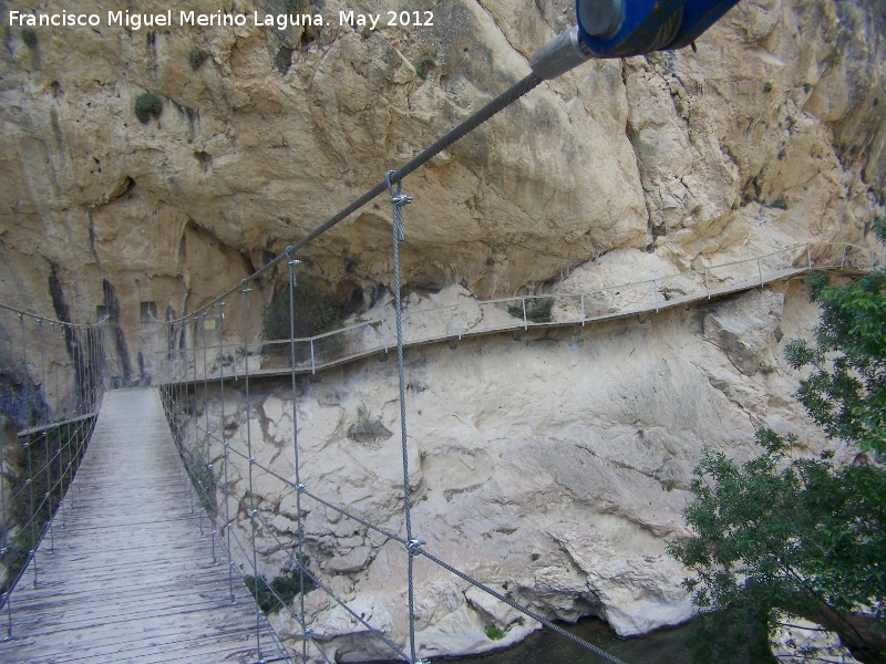 Can del Ro Velillos - Can del Ro Velillos. Puente Colgante