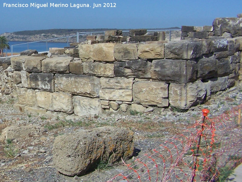 Baelo Claudia. Puerta Este - Baelo Claudia. Puerta Este. Torre�n sur