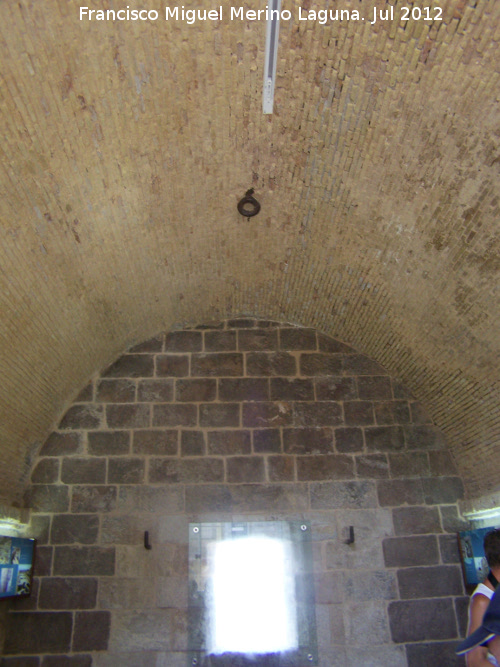 Fuerte Navidad - Fuerte Navidad. B�veda de medio ca��n y c�ncamo para mover el ca��n