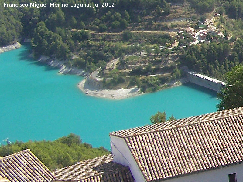 Pantano de Guadalest - Pantano de Guadalest. 
