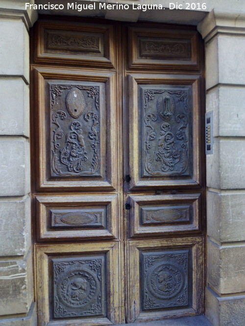 Puerta - Puerta. Calle Andjar - beda