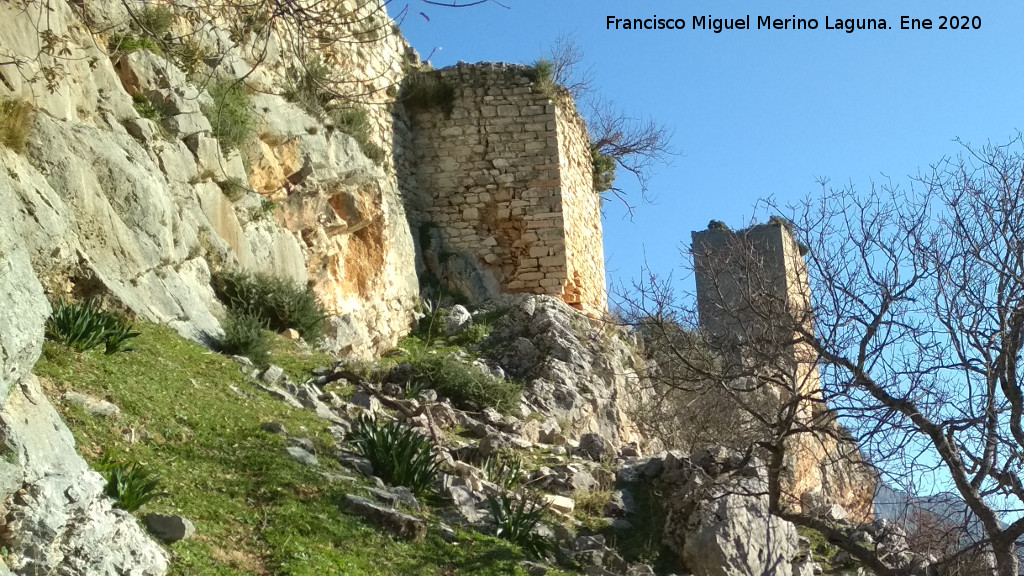Castillo de Oti�ar - Castillo de Oti�ar. Torre Oeste y la Torre del Homenaje
