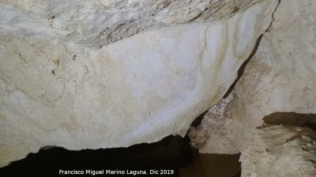 Pinturas rupestres de la Cueva del Canjorro II - Pinturas rupestres de la Cueva del Canjorro II. Roca soporte