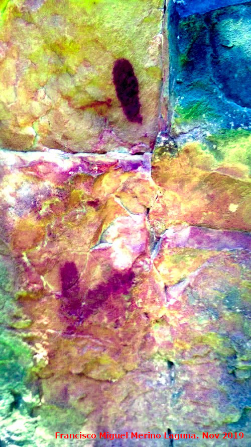 Pinturas rupestres del Cimbarrillo de Mar�a Antonia II - Pinturas rupestres del Cimbarrillo de Mar�a Antonia II. Tratada con Dstretch