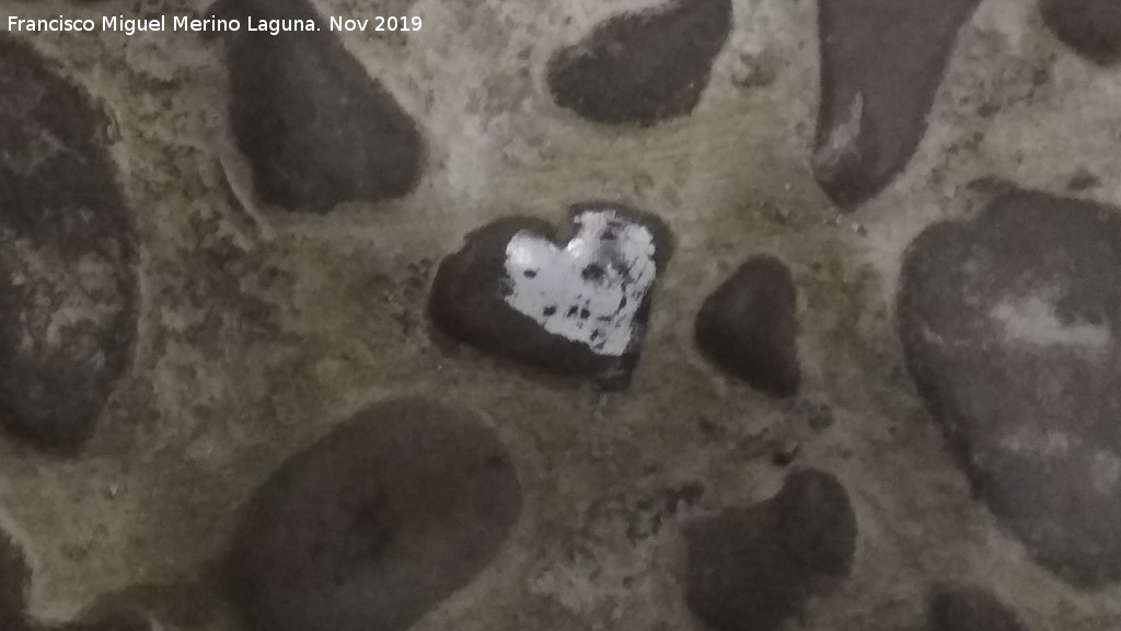 Calle San Andr�s - Calle San Andr�s. Coraz�n en el empedrado de la calle