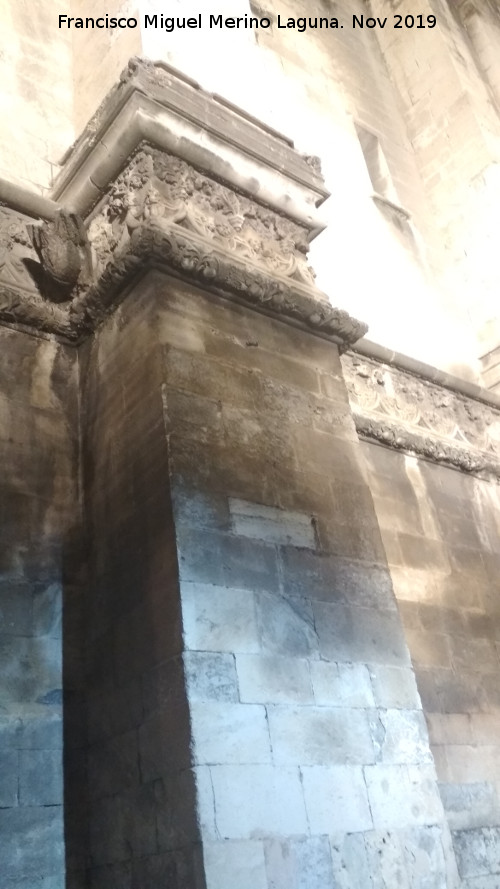 Catedral de Ja�n. Fachada g�tica - Catedral de Ja�n. Fachada g�tica. Contrafuerte