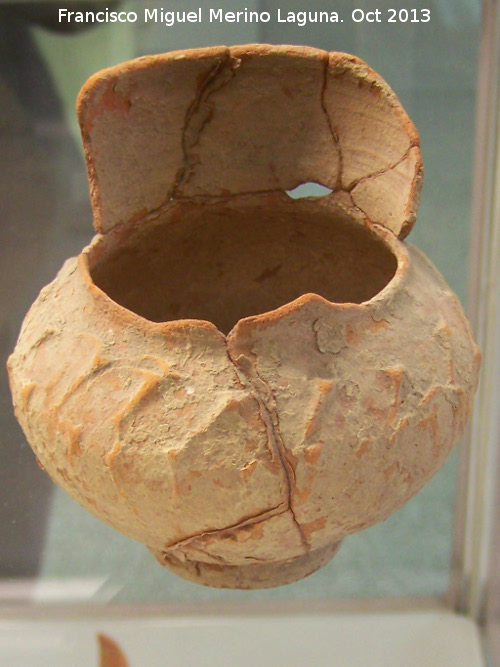 Necr�polis del Sapillo - Necr�polis del Sapillo. Vaso. Museo Colegio San Antonio de Padua - Martos